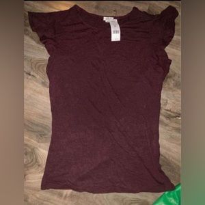 Garage T-shirt size medium maroon colour NWT